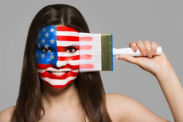 Top Minimalist Beauty Trends Taking Over the USA